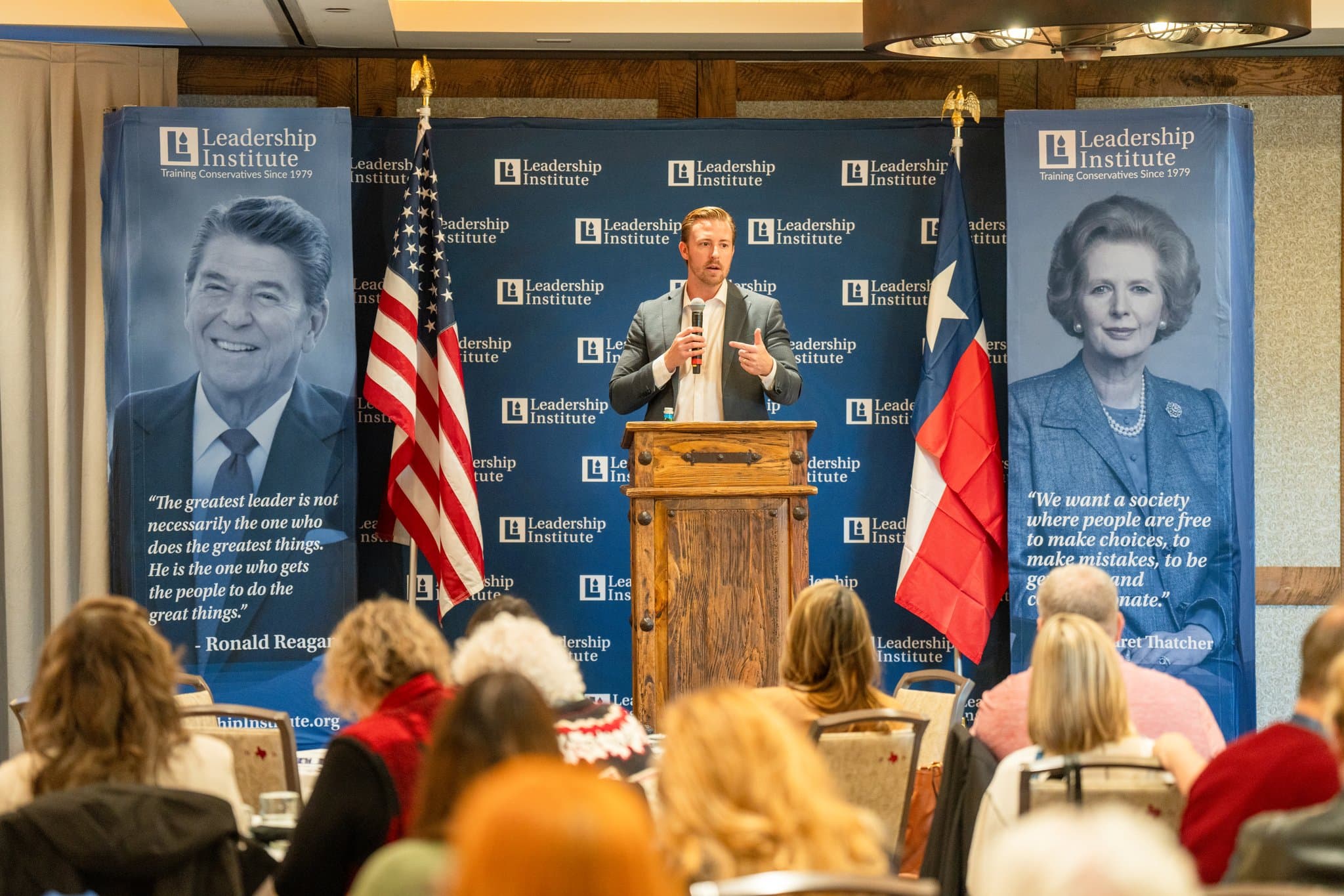 Turning Back Tyranny: Lessons From Socialism , Totalitarianism, and the Battle for Freedom